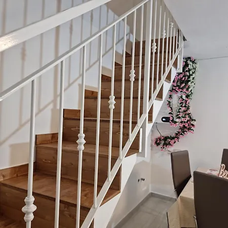 Holiday home Dv House Via Toledo Quartierispagnoli Naples
