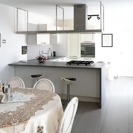 Roy - Apartment Naples