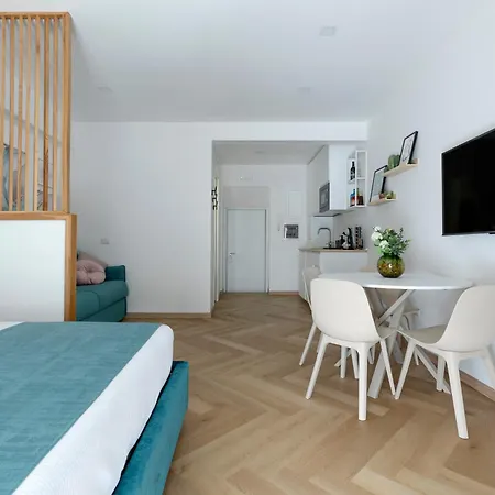 Apartment Orefici 8 *