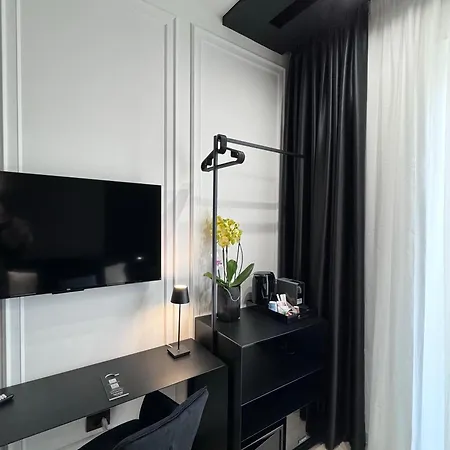 Gallerie Boutique