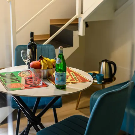 El Barrio In Bed Apartment Naples