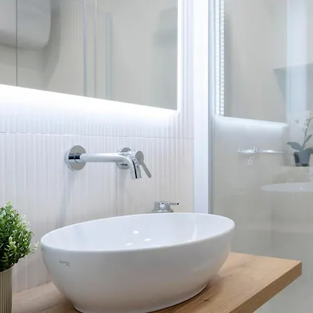 Apartment Orefici 8 *