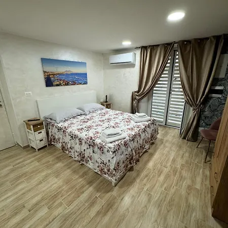 Spezzano House *