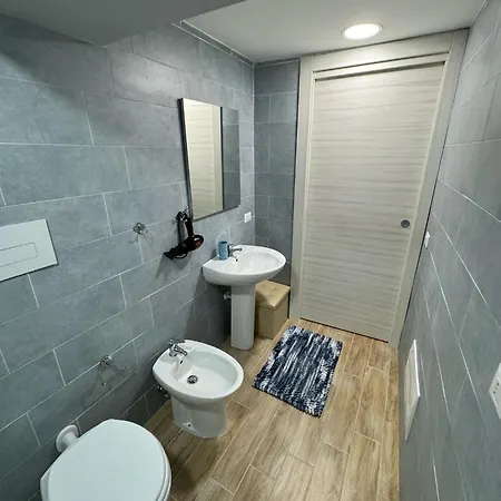 Spezzano House Apartment *