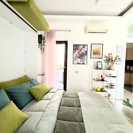 La Casa Di Roy Apartment Naples