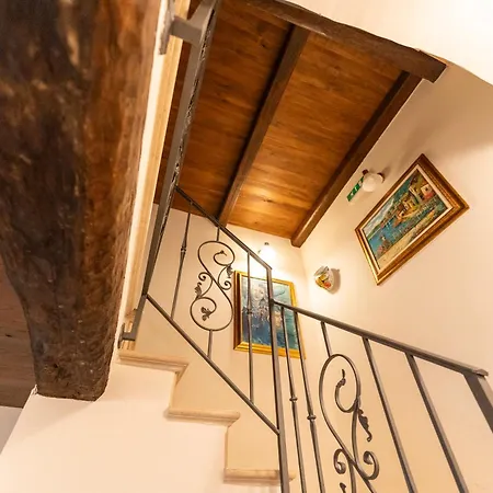 Plebiscito Guest house Naples