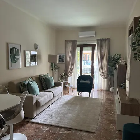 Stanzione 11 - Charming Flat In The Heart Of Vomero Apartment *