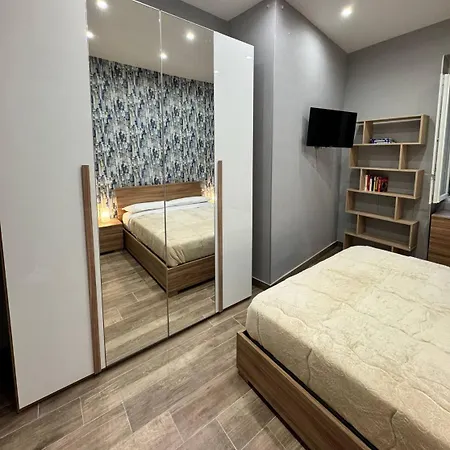 Apartment 280 Mt Dalla Metro The Mox Luxury Apartament Naples