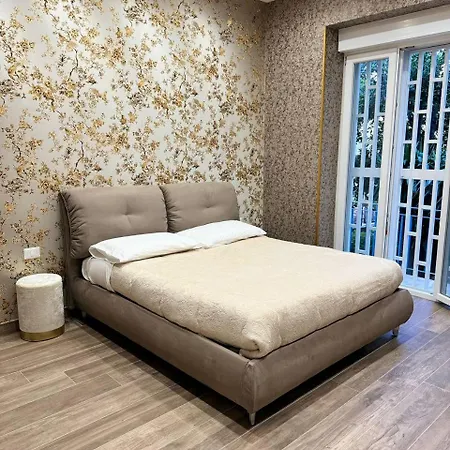 Apartment 280 Mt Dalla Metro The Mox Luxury Apartament Naples