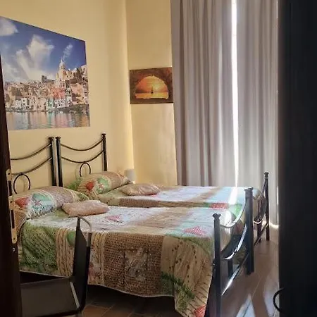 Station 3* Νάπολη