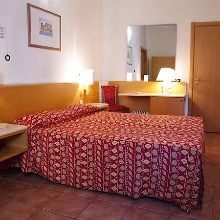 D Anna Hotel
