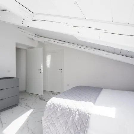 Apartahotel Attico Bella