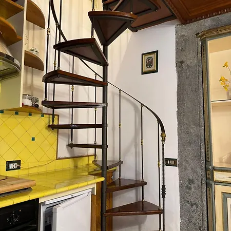 Apartment Il Chiostro A Chiaia *