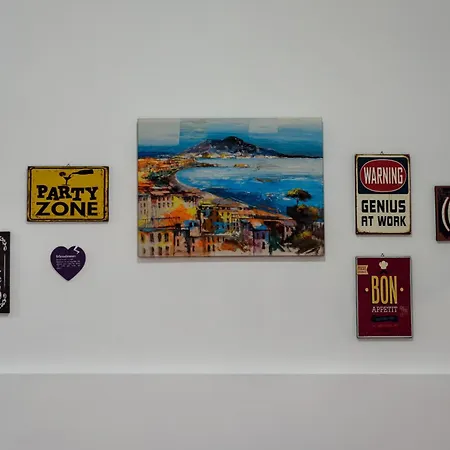Apartment Murales In Bed Spagnoli Naples
