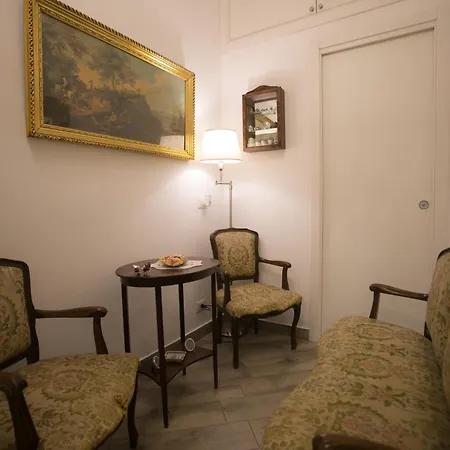 La Regina Di Spaccanapoli Holiday home Naples