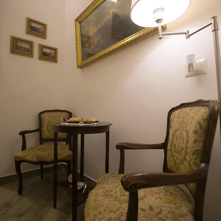 La Regina Di Spaccanapoli Holiday home Naples