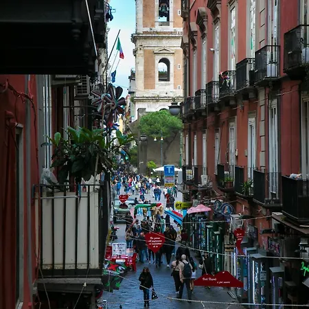 La Regina Di Spaccanapoli * Naples