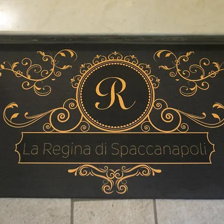 La Regina Di Spaccanapoli Неаполь