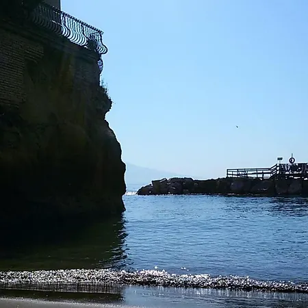 Residenza Donn'anna * Naples