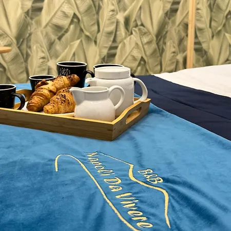 Oda ve Kahvaltı Da Vivere Napoli