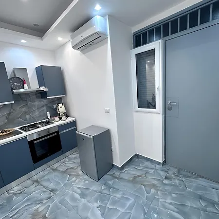 Jemms Holidays Apartment *