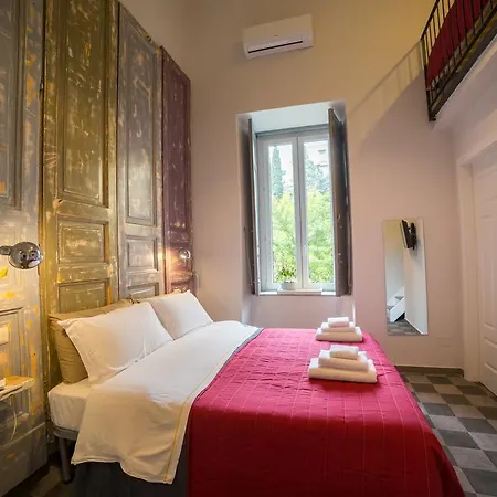 Bed & Breakfast The Foria House By House In *