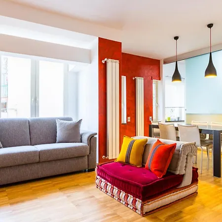 Fresh And Trendy Flat At Vomero Apartment