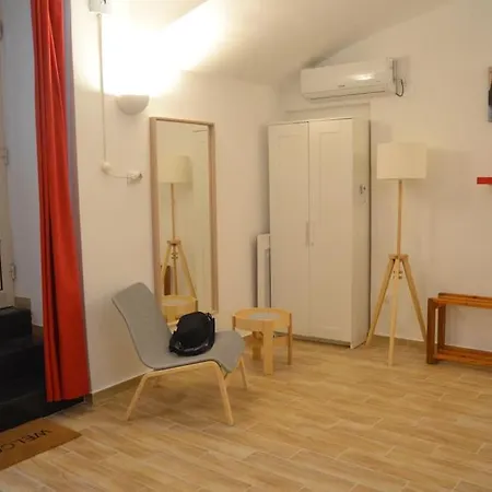 Apartment Alex Guest House. Naples