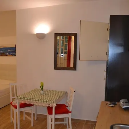 Alex Guest House. Apartment Naples