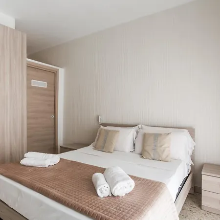 Fly 290 Bed & Breakfast *