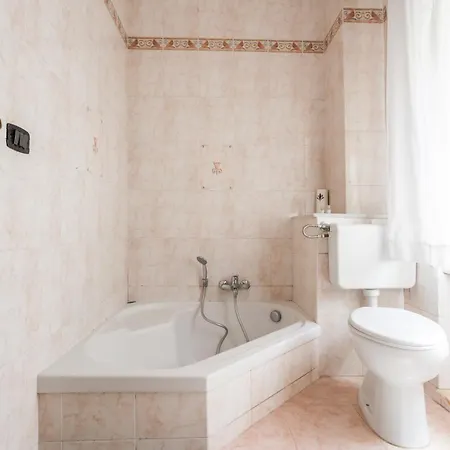 Fly 290 Bed & Breakfast Naples