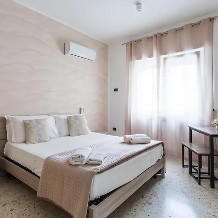 Fly 290 Bed & Breakfast *