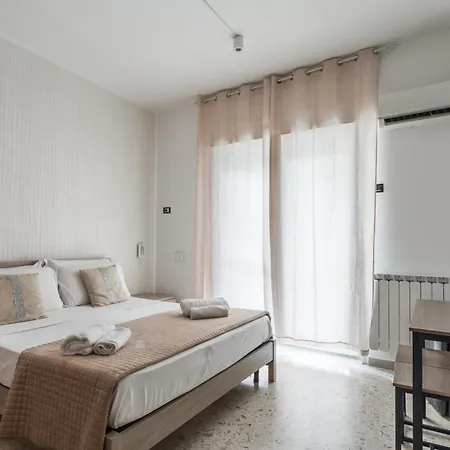 Bed & Breakfast Fly 290 Naples