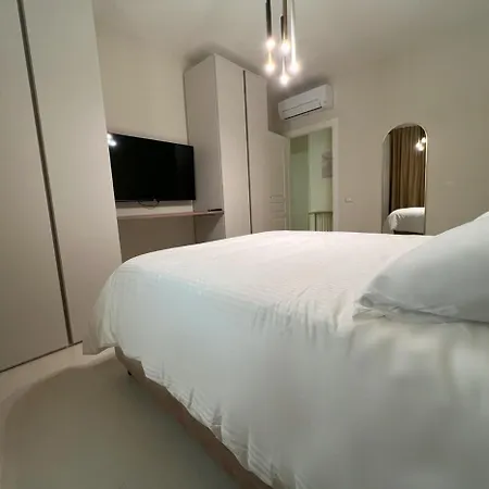 Red Bridges House Apartment