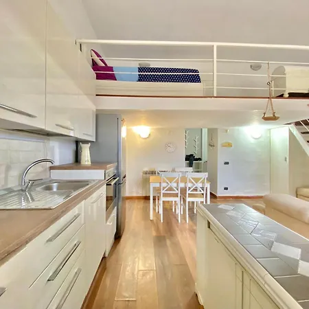 Accogliente E Moderno Per Gruppi E Famiglie, Con Vista Mozzafiato Su E Vesuvio Apartment Naples