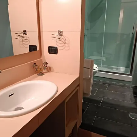 Casa Leopardi A Apartment Naples