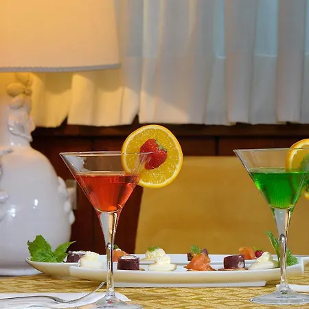 Отель Bw Signature Collection Paradiso 4*