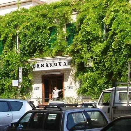 Hotel Casanova 2*
