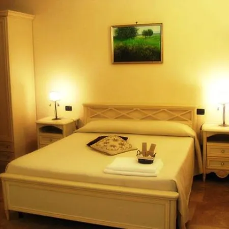 Bed & Breakfast La Dimora Di Nettuno Naples