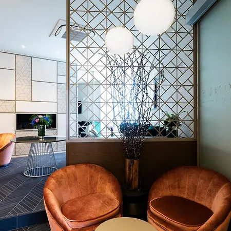 Hotel Amadomus Luxury Napoli
