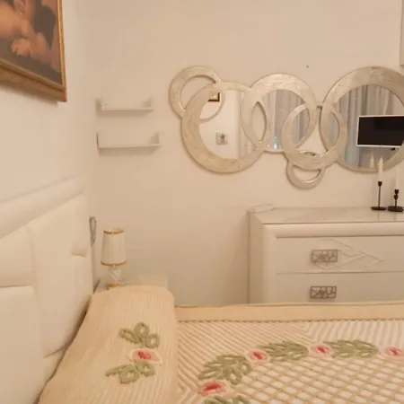 Apartment Cari Dei