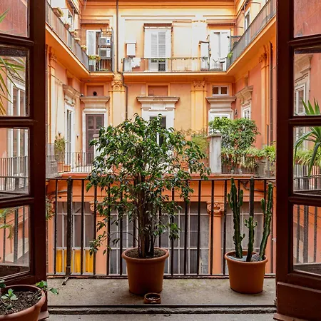 Bed & Breakfast Ruffo Di Bagnara Palazzo Monumentale Napoli