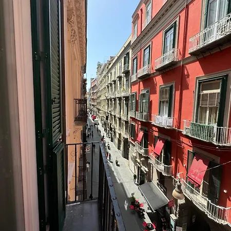 Apartment Alma De Chiaja - Design & Naples