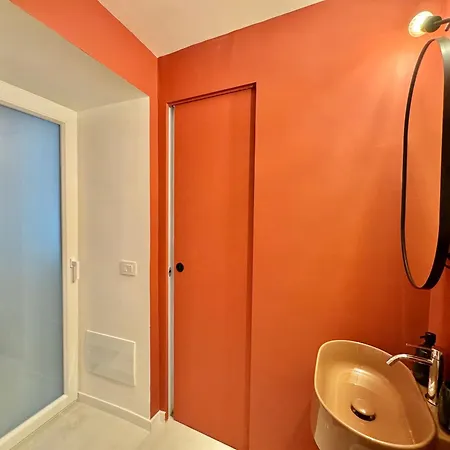 Apartment Alma De Chiaja - Design & Naples