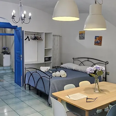 Apartment Lungomare Caracciolo Mon