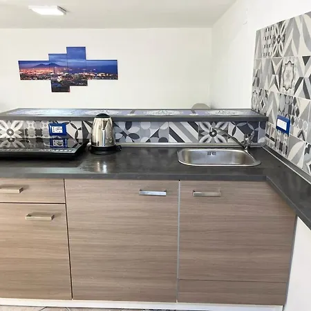 Apartment Oikos *