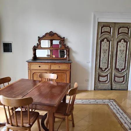 Art House Venusio * Napoli