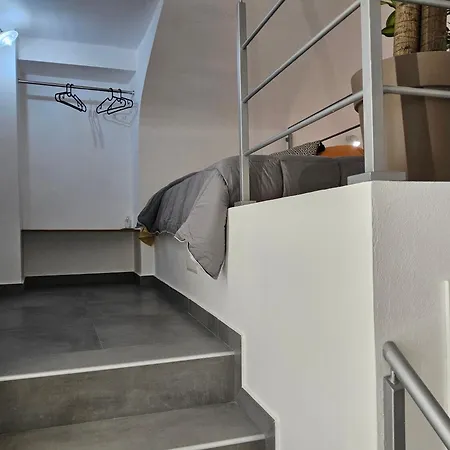Casa Morena, Nel Cuore Di * Naples