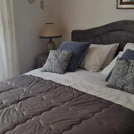 Suarez Apartment Naples