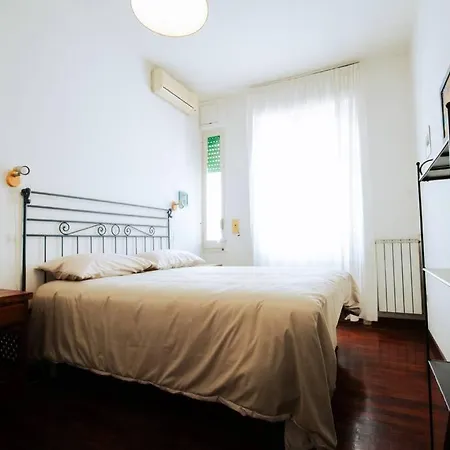 Appartement Panoramic, Metro Vomero - Elegante *